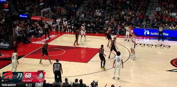 开云官方app入口-重炮！克林根再获空位 三分命中帮助球队扳平比分